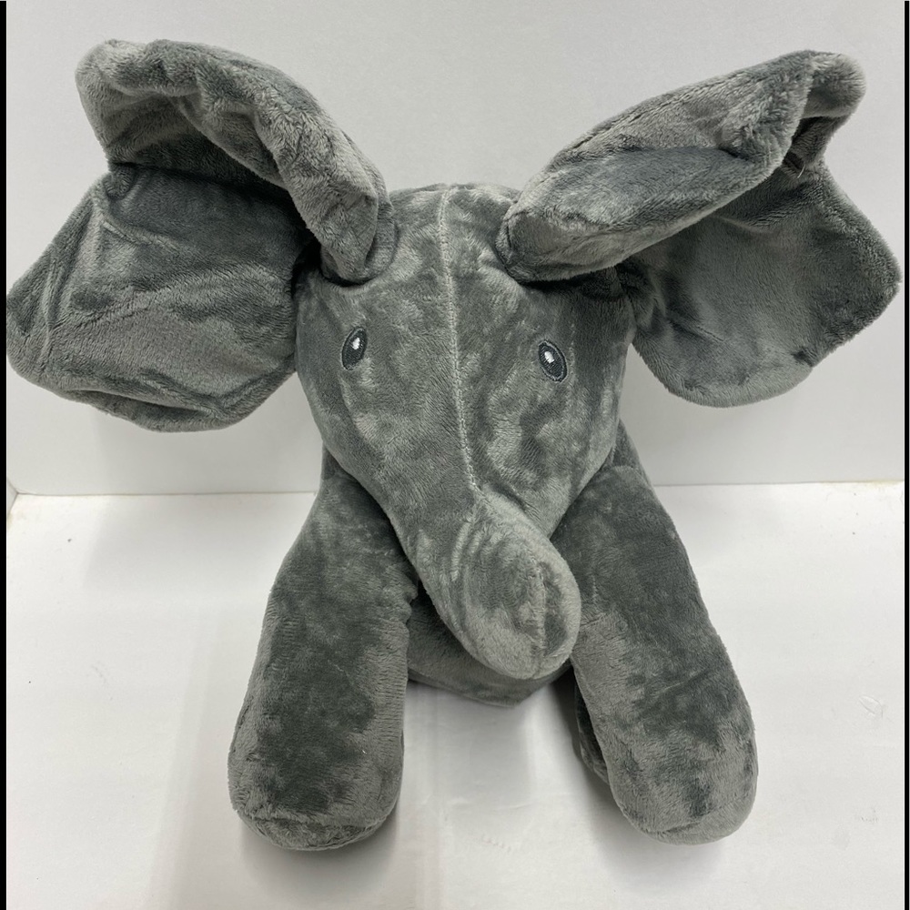 Animated Elephant Musical “Do Your Ears Hang Low”